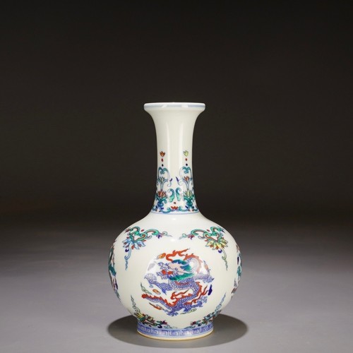 Vintage chinese doucai - 8.46"vintage,